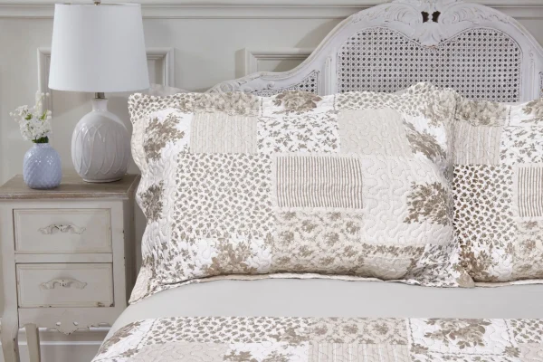 Taupe Patchwork Bedspread Bedding Sett